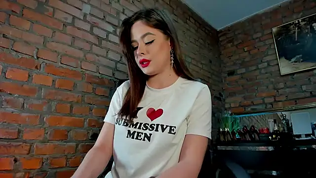 Snapshot of MistressMilana chatting on June 3, 2026, 12:19 pm MistressMilana online show from June 3, 2026, 12:19 pm