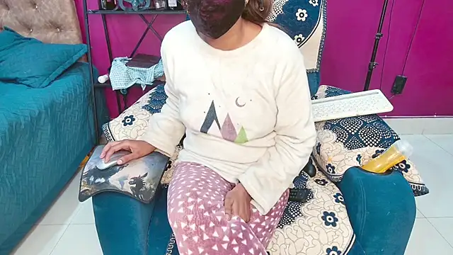 Snapshot of Naughty_nightz chatting on December 24, 2024, 11:38 am Naughty nightz online show from December 24, 2024, 11:38 am