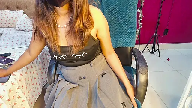 Snapshot of Naughty_nightz chatting on January 6, 2025, 9:54 pm Naughty nightz online show from January 6, 2025, 9:54 pm