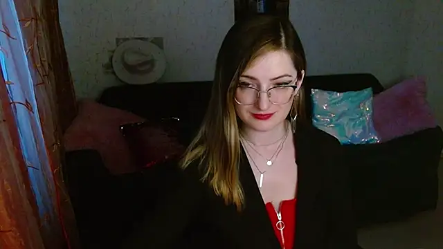 Arielsssplash online show from May 12, 2026, 5:43 pm