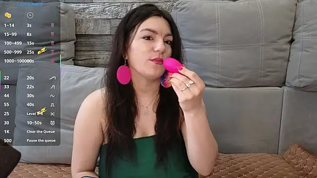 Vika loves you online show from May 7, 2026, 2:06 am