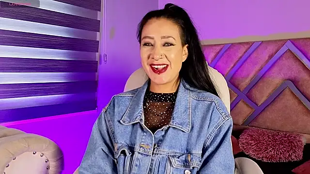  kelly hous36 online show from February 21, 2025, 4:05 pm