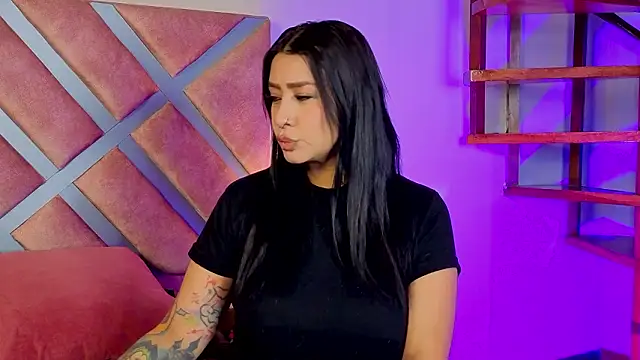  kelly hous36 online show from February 19, 2026, 12:45 pm