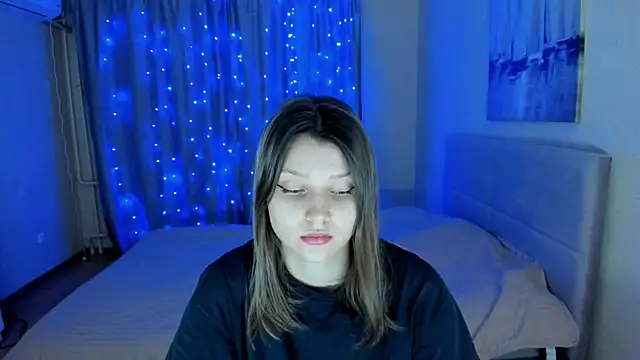 Snapshot of SoniNesti chatting on December 14, 2024, 3:36 pm SoniNesti online show from December 14, 2024, 3:36 pm