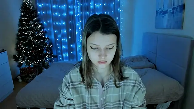 Snapshot of SoniNesti chatting on December 31, 2024, 12:46 pm SoniNesti online show from December 31, 2024, 12:46 pm