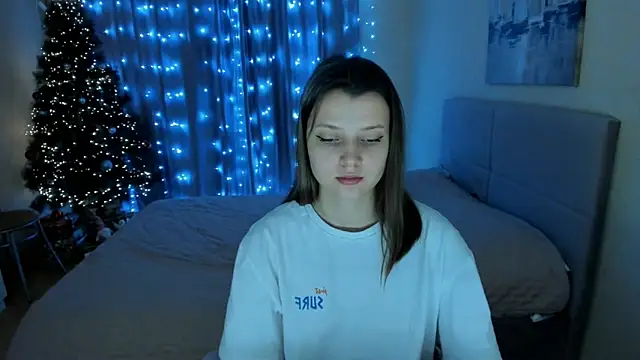 Snapshot of SoniNesti chatting on January 8, 2025, 2:56 pm SoniNesti online show from January 8, 2025, 2:56 pm