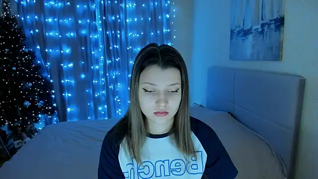 Snapshot of SoniNesti chatting on January 9, 2025, 12:19 pm SoniNesti online show from January 9, 2025, 12:19 pm