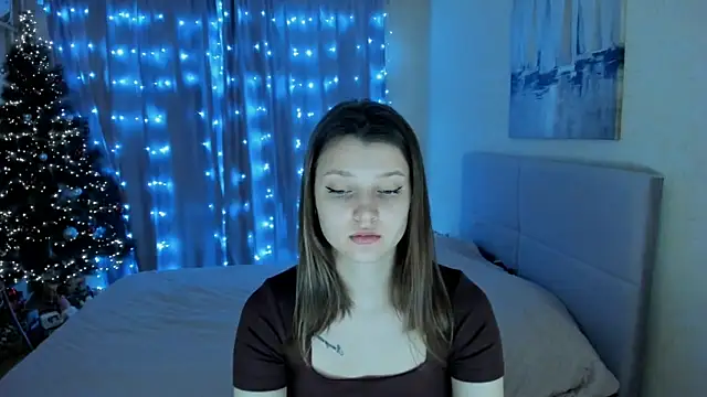 Snapshot of SoniNesti chatting on January 11, 2025, 12:07 pm SoniNesti online show from January 11, 2025, 12:07 pm