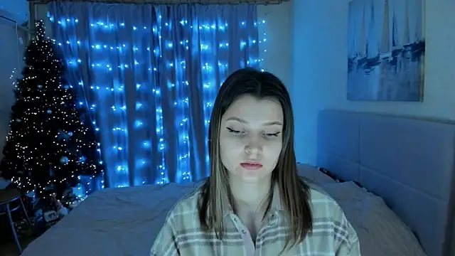 Snapshot of SoniNesti chatting on January 18, 2025, 2:02 pm SoniNesti online show from January 18, 2025, 2:02 pm