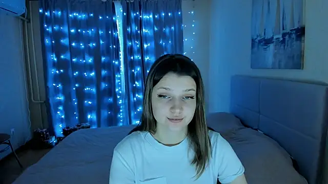 Snapshot of SoniNesti chatting on January 22, 2025, 11:12 am SoniNesti online show from January 22, 2025, 11:12 am