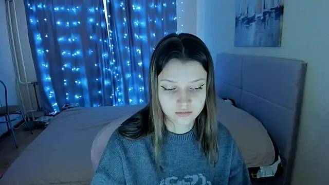 Snapshot of SoniNesti chatting on February 4, 2025, 12:22 pm SoniNesti online show from February 4, 2025, 12:22 pm