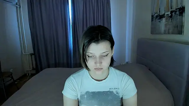 Snapshot of SoniNesti chatting on February 21, 2025, 11:55 am SoniNesti online show from February 21, 2025, 11:55 am