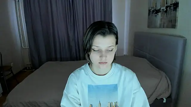 Snapshot of SoniNesti chatting on February 22, 2025, 11:13 am SoniNesti online show from February 22, 2025, 11:13 am