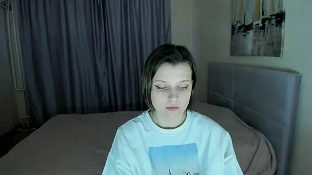 Snapshot of SoniNesti chatting on February 22, 2025, 2:19 pm SoniNesti online show from February 22, 2025, 2:19 pm