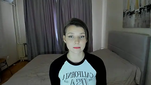 Snapshot of SoniNesti chatting on March 11, 2025, 12:28 pm SoniNesti online show from March 11, 2025, 12:28 pm