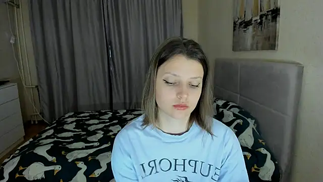 Snapshot of SoniNesti chatting on September 20, 2025, 2:40 pm SoniNesti online show from September 20, 2025, 2:40 pm