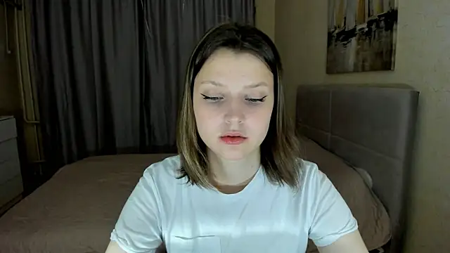 Snapshot of SoniNesti chatting on October 22, 2025, 3:01 pm SoniNesti online show from October 22, 2025, 3:01 pm