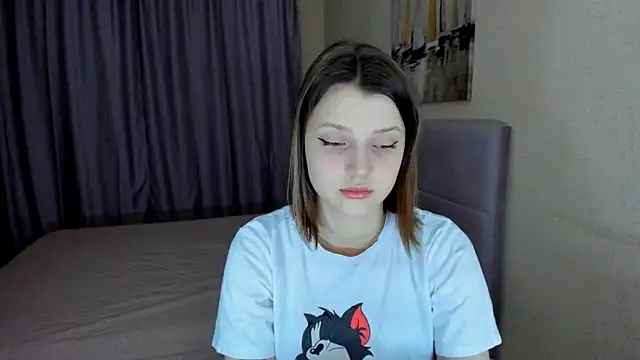 SoniNesti online show from December 16, 2025, 3:06 pm