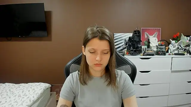 SoniNesti online show from June 12, 2026, 3:55 pm