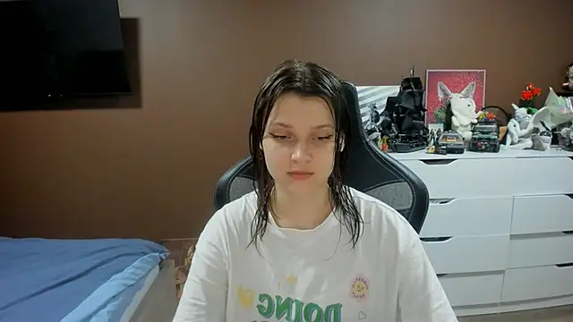 SoniNesti online show from July 10, 2026, 3:36 pm