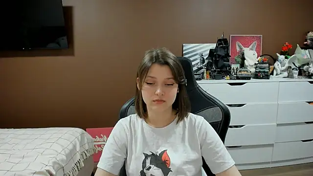 SoniNesti online show from July 16, 2026, 2:56 pm