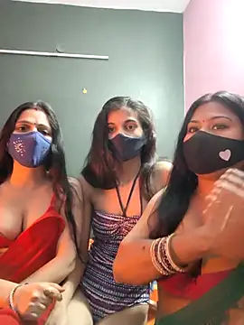 cutee  crazy online show from January 9, 2026, 1:58 pm