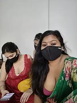 cutee  crazy online show from June 8, 2026, 2:06 pm