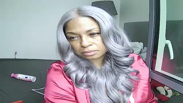Snapshot of MSweetLindaParks chatting on June 22, 2026, 3:31 pm MSweetLindaParks online show from June 22, 2026, 3:31 pm