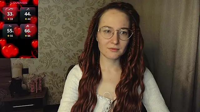 AgnesGraham online show from October 8, 2025, 3:53 pm