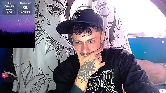 Snapshot of Apolo_S chatting on January 14, 2025, 1:38 pm Apolo S online show from January 14, 2025, 1:38 pm