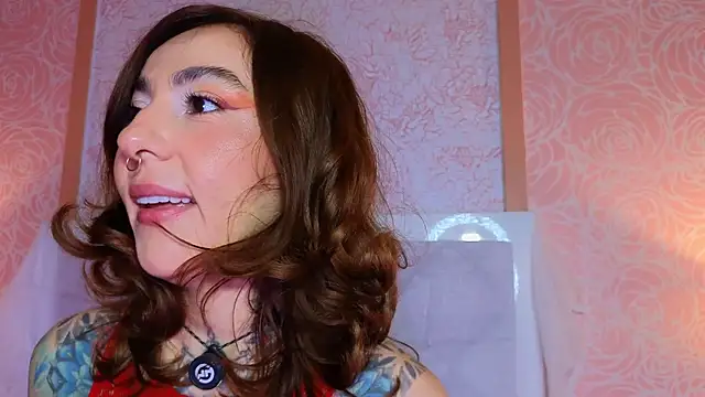 Snapshot of Evangelyne_1 chatting on June 3, 2026, 3:50 pm Evangelyne 1 online show from June 3, 2026, 3:50 pm