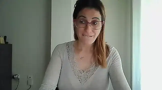 Snapshot of Sanada_hot chatting on January 14, 2025, 9:56 am Sanada hot online show from January 14, 2025, 9:56 am