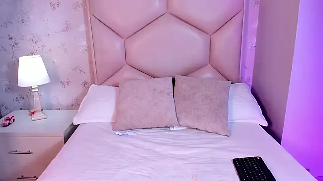 Snapshot of ambar_sullivan chatting on November 1, 2025, 11:45 am ambar sullivan online show from November 1, 2025, 11:45 am