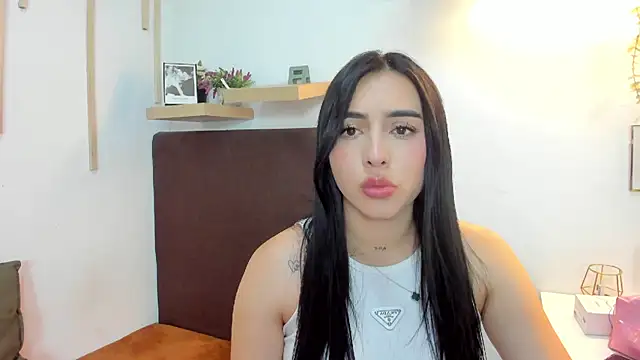 isabella jade online show from February 15, 2025, 7:17 pm