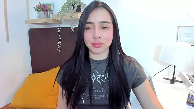 isabella jade online show from March 17, 2025, 6:32 pm