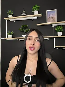 isabella jade online show from February 9, 2026, 10:47 pm