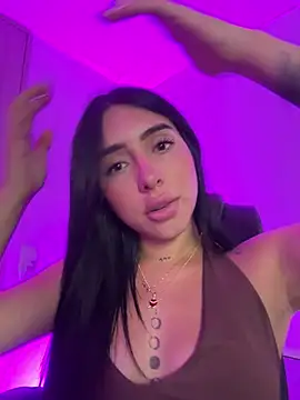 isabella jade online show from March 11, 2026, 8:15 pm