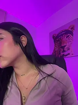 isabella jade online show from March 13, 2026, 7:20 pm