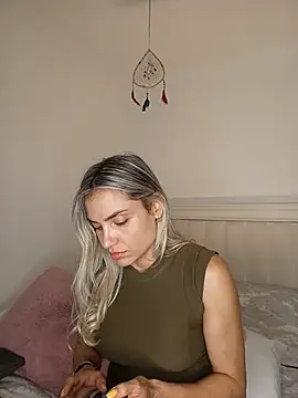 Snapshot of ASHLEY_BLAIR chatting on June 21, 2026, 8:00 pm ASHLEY BLAIR online show from June 21, 2026, 8:00 pm