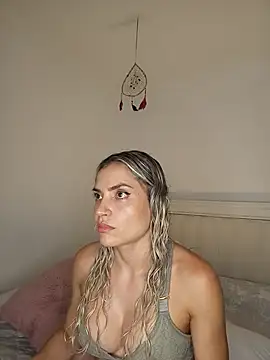 Snapshot of ASHLEY_BLAIR chatting on July 21, 2026, 9:50 pm ASHLEY BLAIR online show from July 21, 2026, 9:50 pm