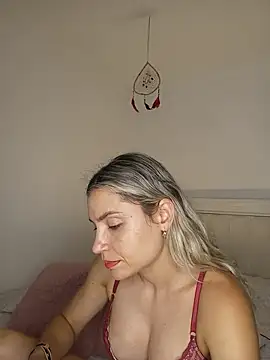 Snapshot of ASHLEY_BLAIR chatting on August 1, 2026, 9:46 pm ASHLEY BLAIR online show from August 1, 2026, 9:46 pm