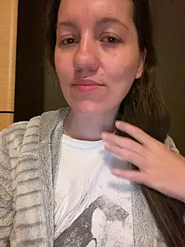 Nicole-Ray online show from April 30, 2026, 4:19 am