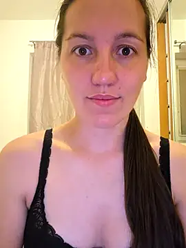 Nicole-Ray online show from July 25, 2026, 8:17 pm