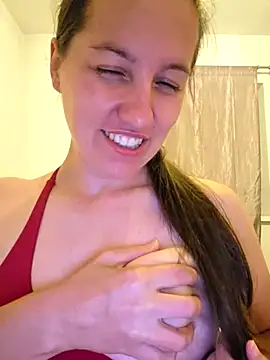 Nicole-Ray online show from August 4, 2026, 7:16 pm