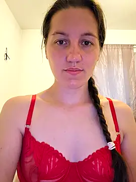 Nicole-Ray online show from August 5, 2026, 6:22 pm