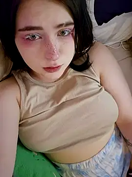 Yammy Yumi online show from January 12, 2025, 6:49 am