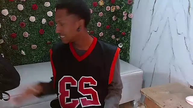 ManSant online show from February 11, 2026, 2:33 pm