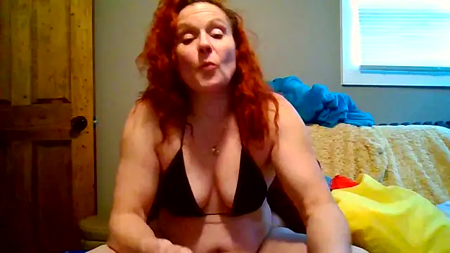 Snapshot of fitflamedragan chatting on March 14, 2026, 10:15 pm fitflamedragan online show from March 14, 2026, 10:15 pm