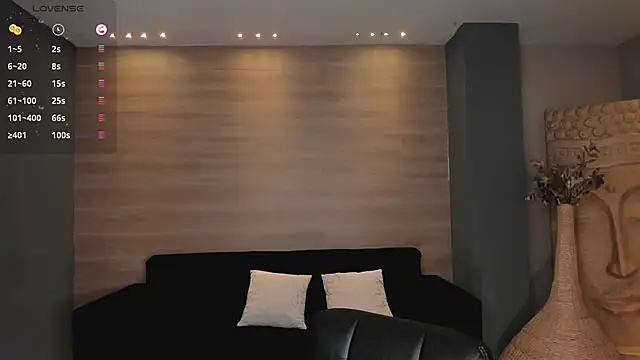 Snapshot of LilaWest chatting on February 14, 2025, 6:51 pm LilaWest online show from February 14, 2025, 6:51 pm