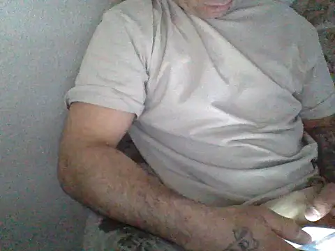 Snapshot of Nowy111 chatting on May 14, 2026, 10:44 am Nowy111 online show from May 14, 2026, 10:44 am